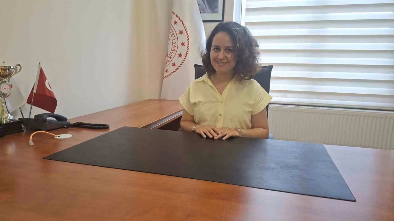 Hisarcık İlçe Devlet Hastanesi’nin yeni Başhekimi Uzm. Dr. Melike Köle göreve başladı