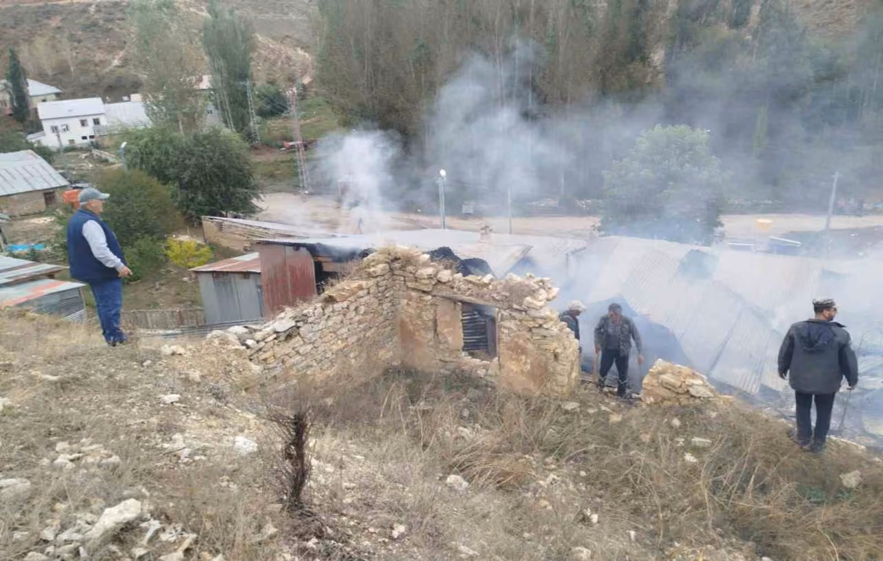 Heybetepe köyünde çıkan yangın söndürüldü