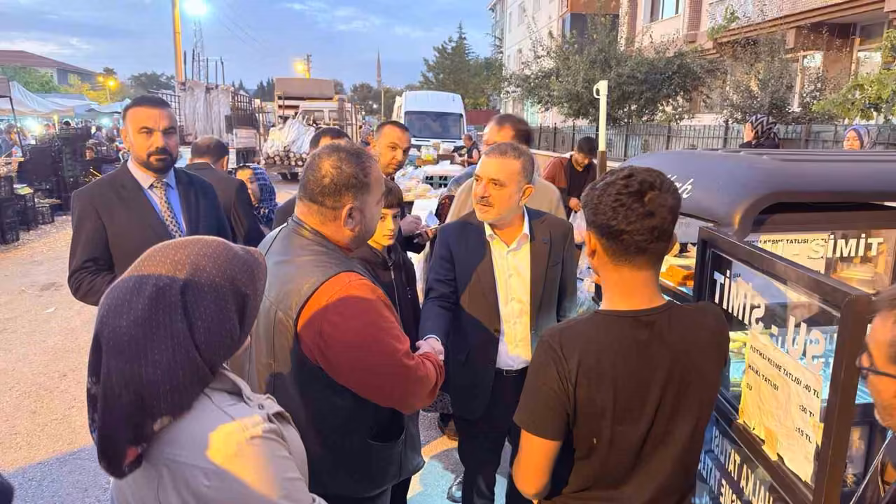 Sincan Belediye Başkanı Ercan semt pazarlarını ziyaret etti