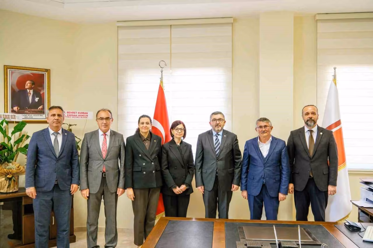 Fen Fakültesinde dekanlık devir teslim töreni gerçekleştirildi