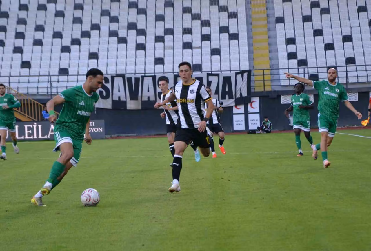 Trendyol 1. Lig: Manisa FK: 3 - Muğlaspor: 4
