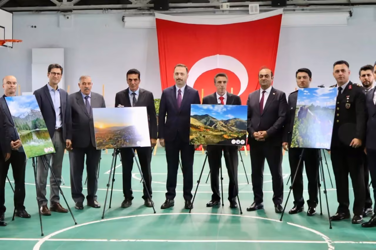 Üzümlü’nün güzellikleri fotoğraf karelerinde sergilendi