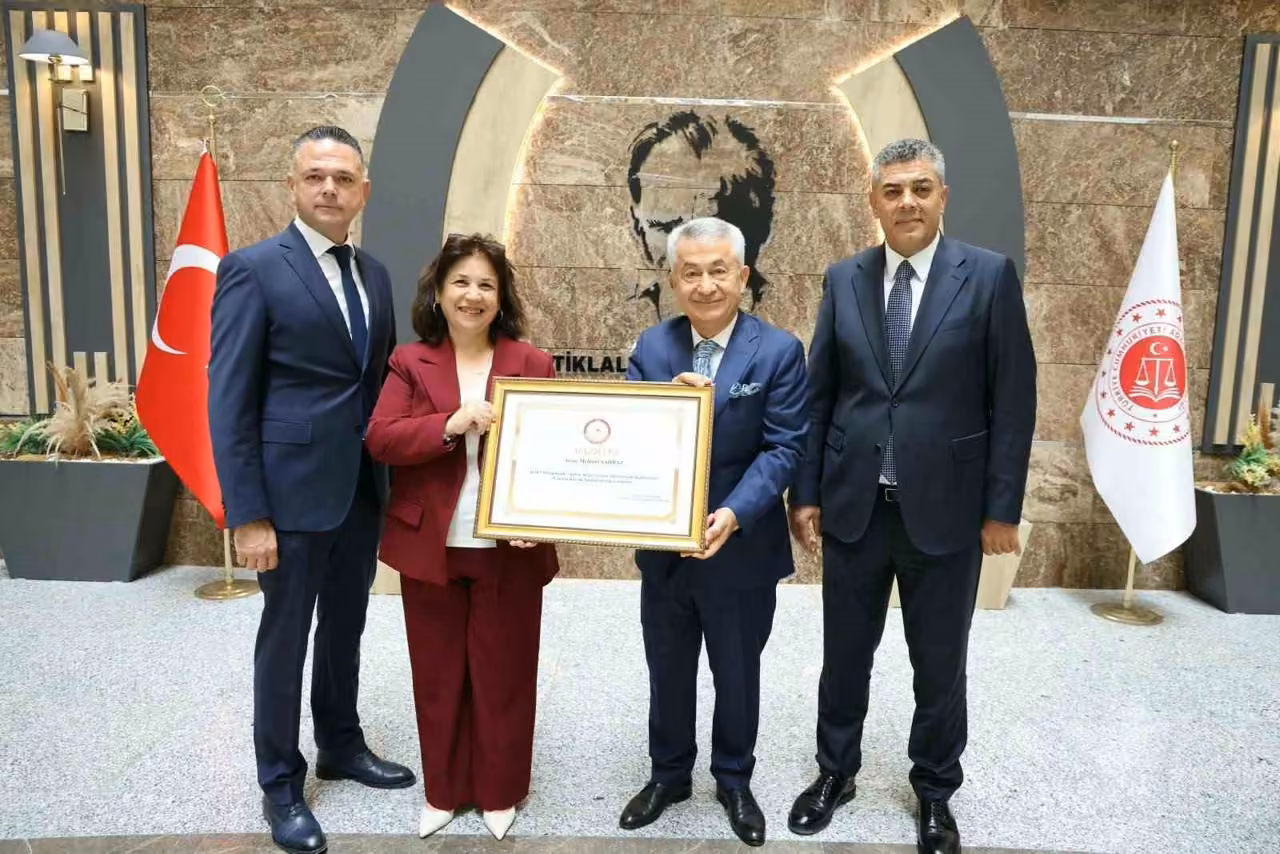 ATO Başkanı Mehmet Şahbaz mazbatasını aldı