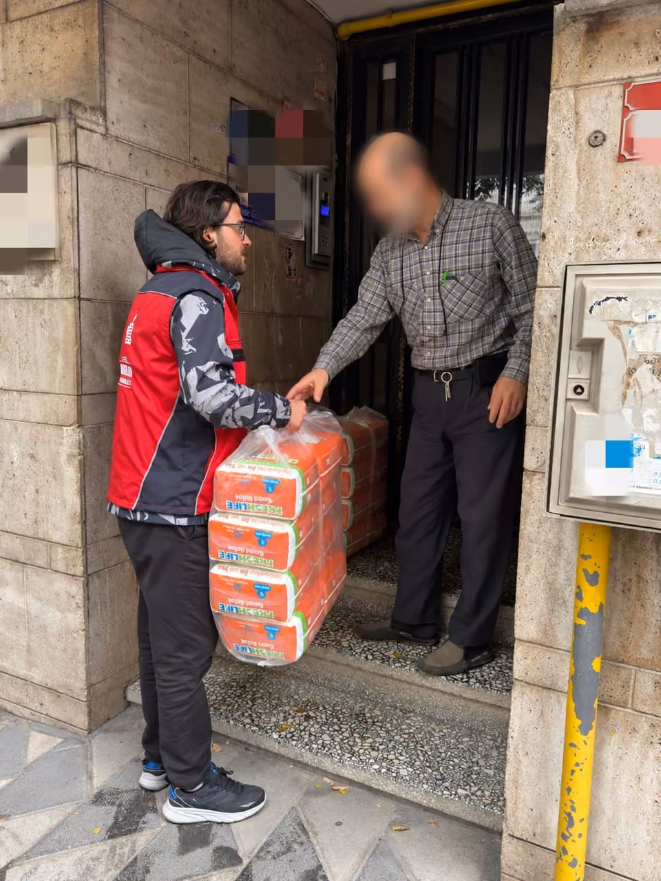Kütahya’da tarihî vakıftan ihtiyaç sahibi hastaya destek