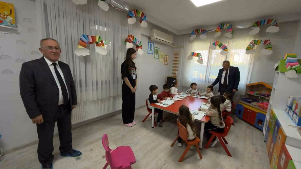 Sarıgöl’de miniklerin eğitim yuvasına ziyaret