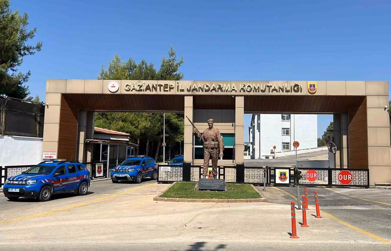 Gaziantep’te siber dolandırıcılık operasyonu: 12 şahıs tutuklandı