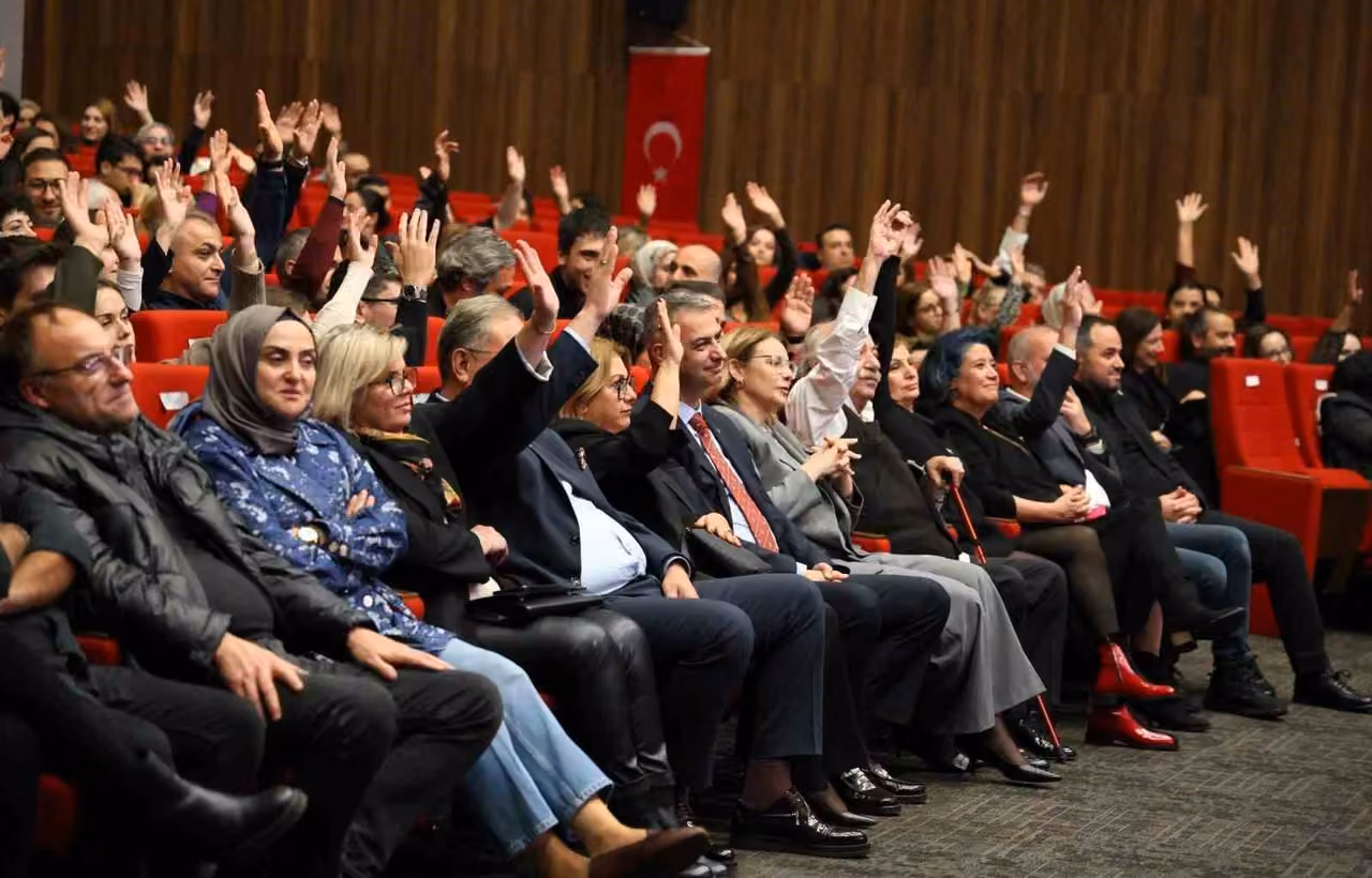 Kocaeli Şehir Tiyatroları 29. sanat yılını "Karar" ile açtı