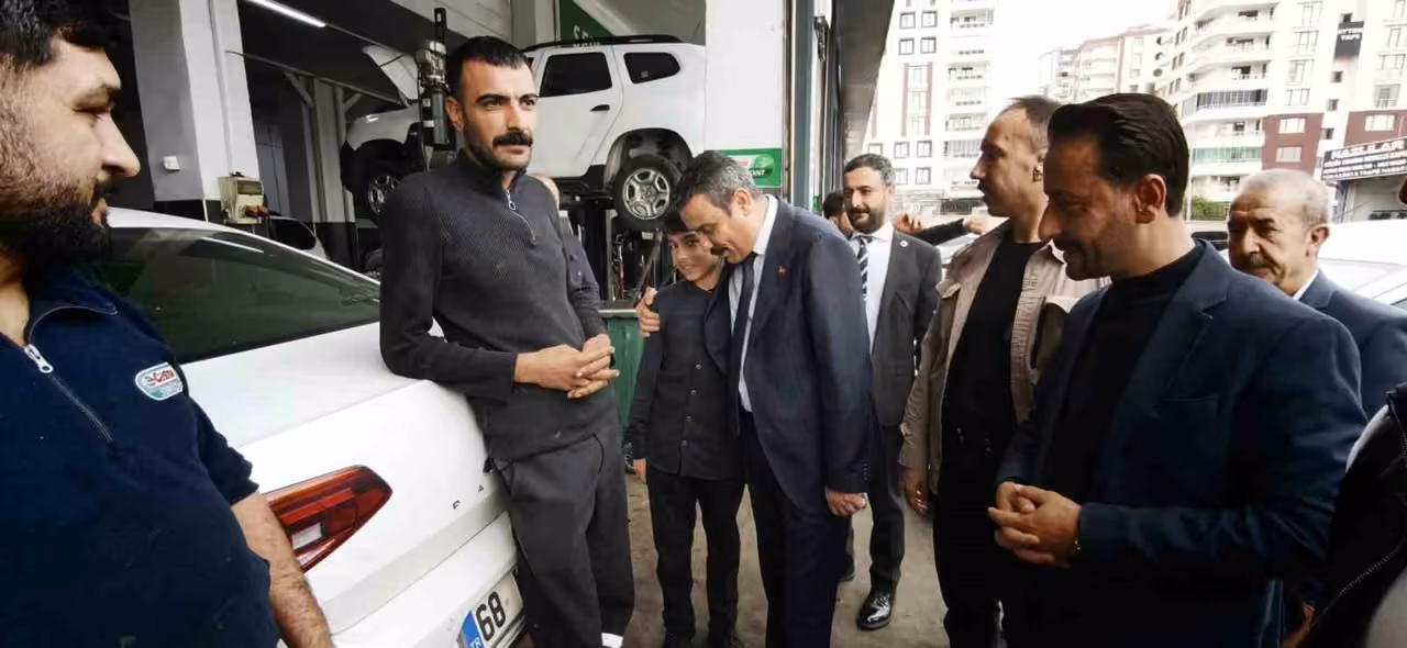 MHP İl Başkanı Özcoşkun, 3. sanayi sitesi esnafıyla bir araya geldi