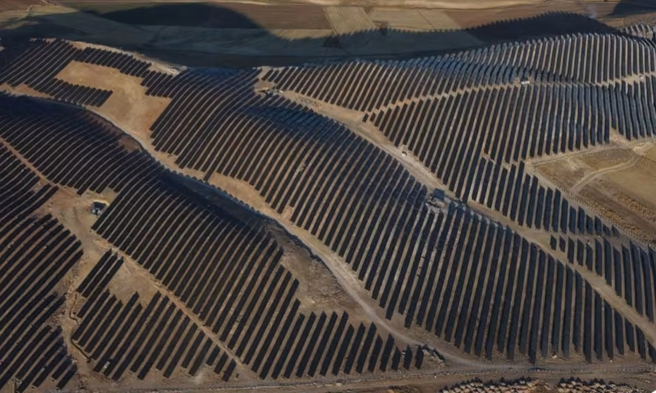 Aksa Enerji, Kırşehir Alıç Depolamalı GES’te ticari üretim başladı