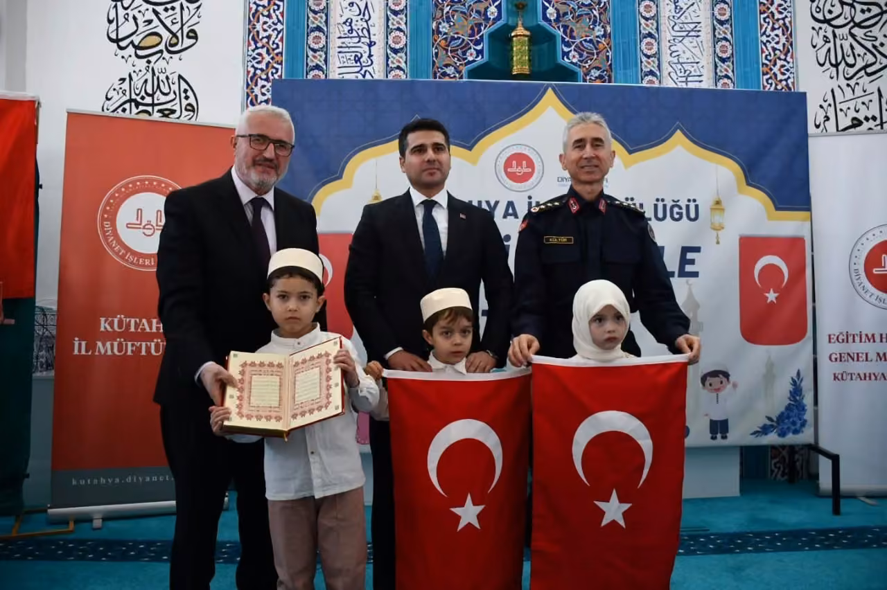Kütahya’da minik öğrenciler Bed-i Besmele heyecanı yaşadı