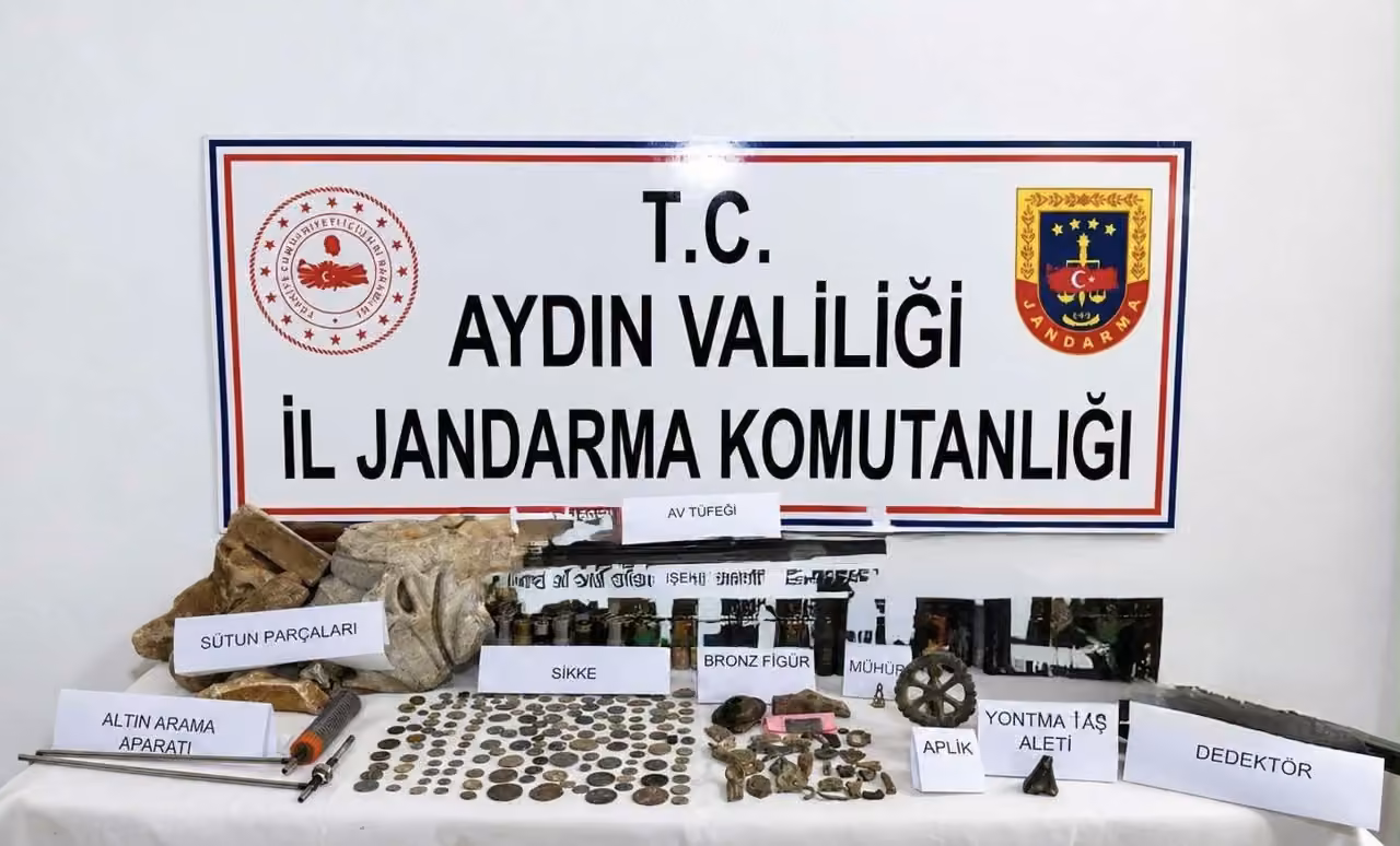 Karacasu’da tarihi eser operasyonu: 157 sikke ele geçirildi