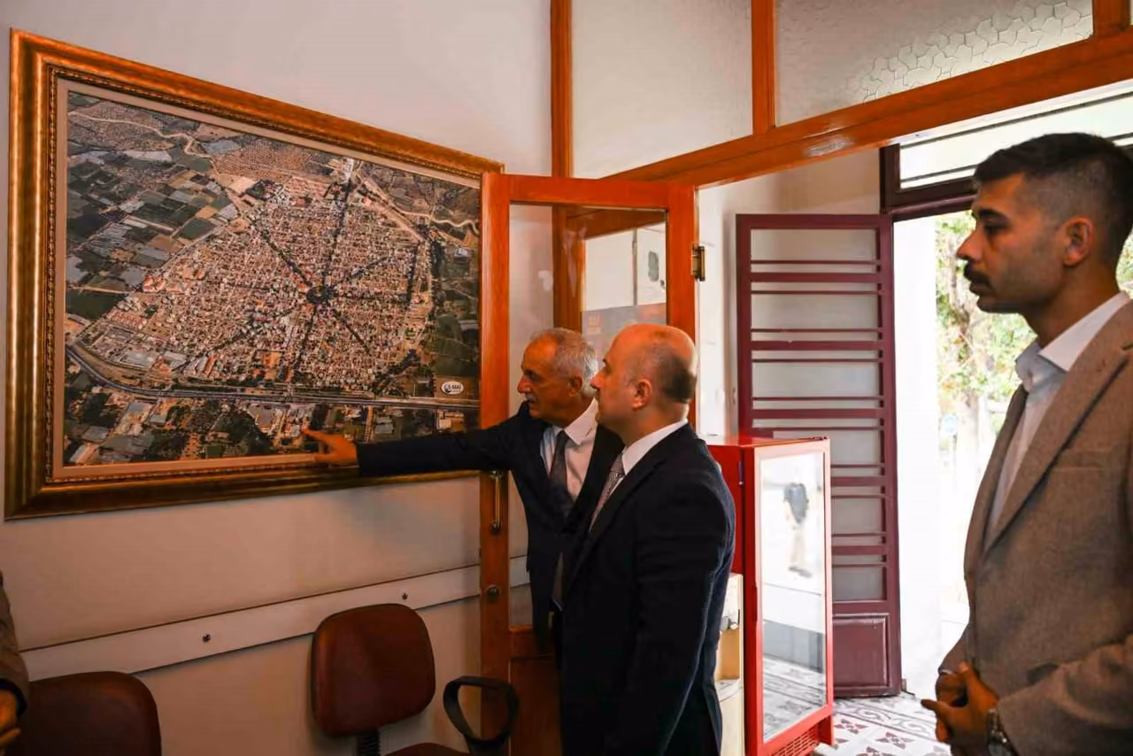 Vali Varol, Atça’nın tarihi şehir planına yakından baktı