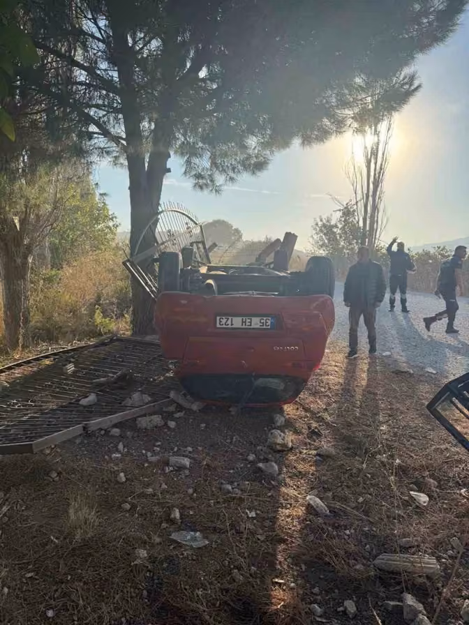 Kuşadası’nda otomobil takla attı: 1 yaralı