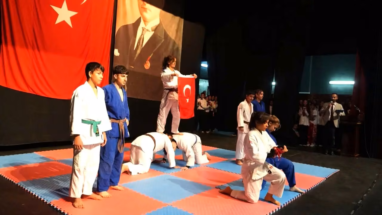 Cumhuriyet’in 103. yılı Kahta’da coşkuyla kutlandı