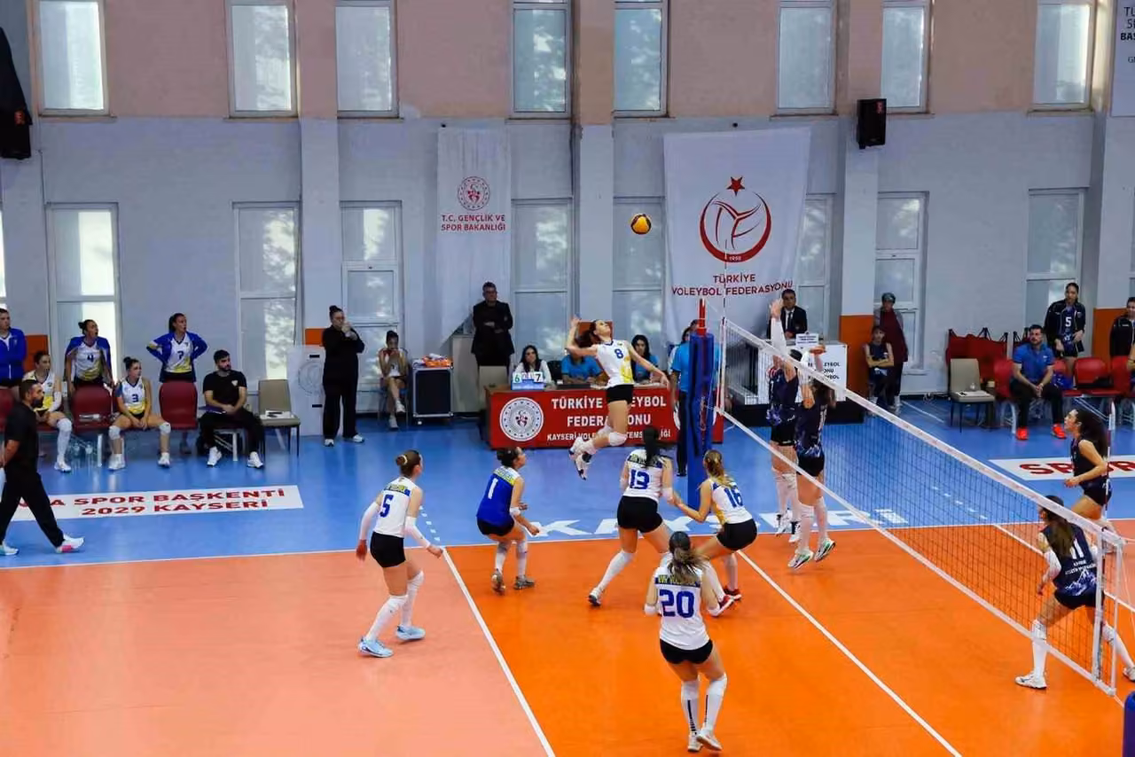 TVF Kadınlar 2. Lig 15. Grup: Kayseri Atletikspor: 3 - Kayseri Cimnastik Spor: 0