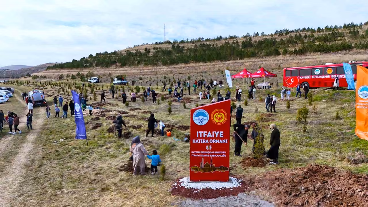 Kayseri İtfaiyesi’nin 100. yılına özel anlamlı etkinlik: 500 fidanlık hatıra ormanı