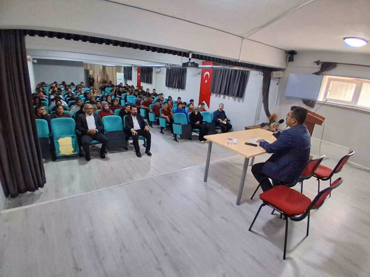 Bozdoğan’da öğrencilere camilerin toplumsal hayattaki önemi anlatıldı