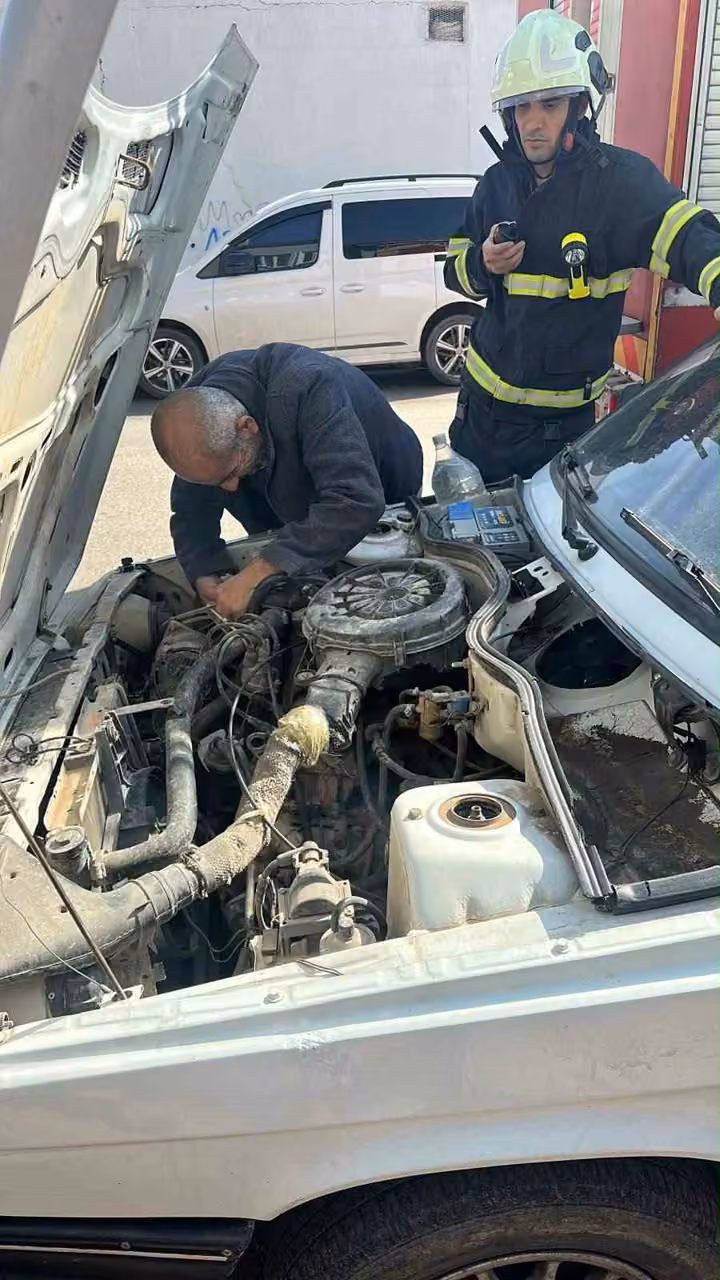Siirt’te seyir hakindeki araç yandı